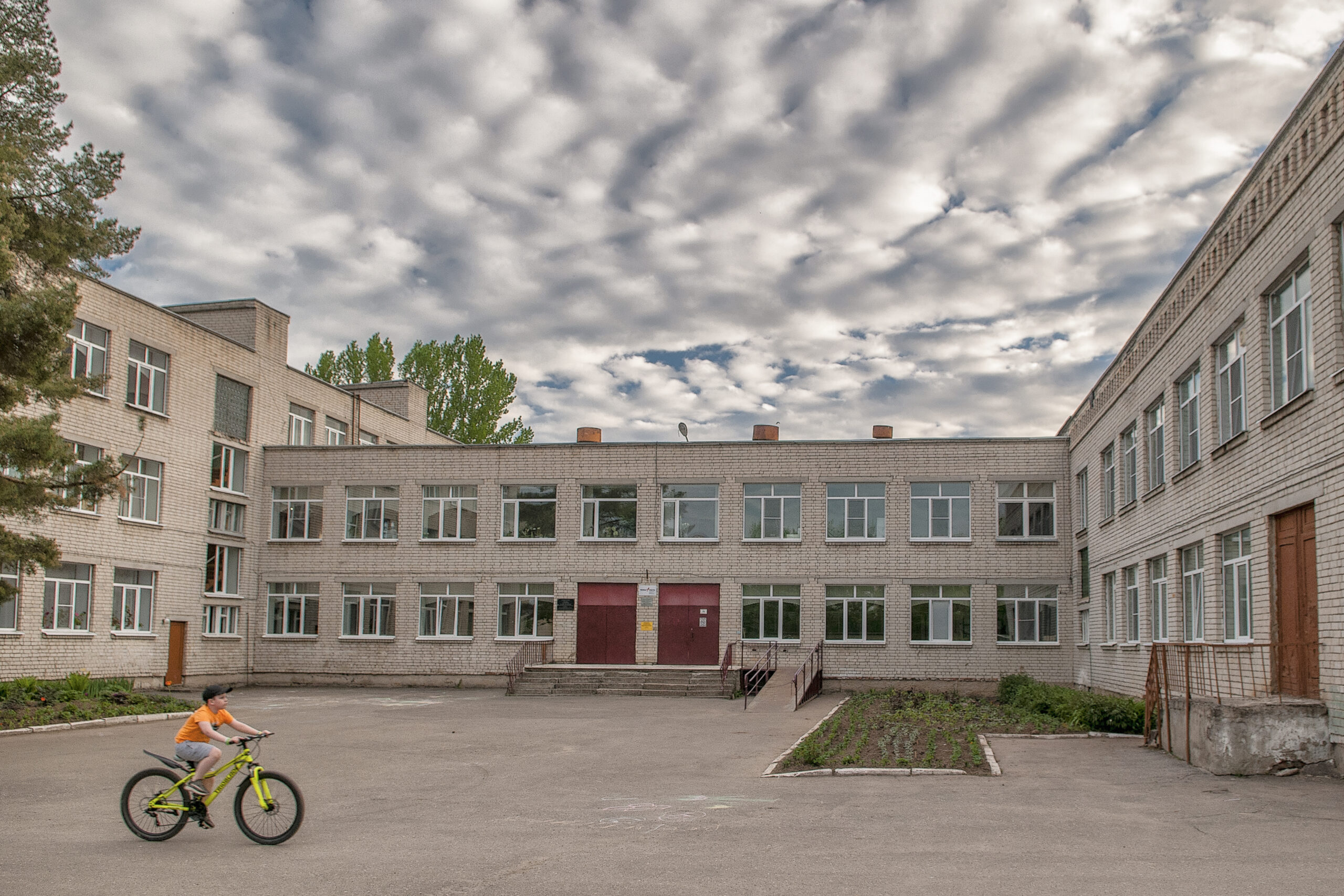 Никольская средняя школа Июнь 2022 Фото Алексея Молоторенко